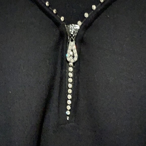 von saken black sweater top large rhinestone embellished V Neck 1/2 Zip - Picture 5 of 5